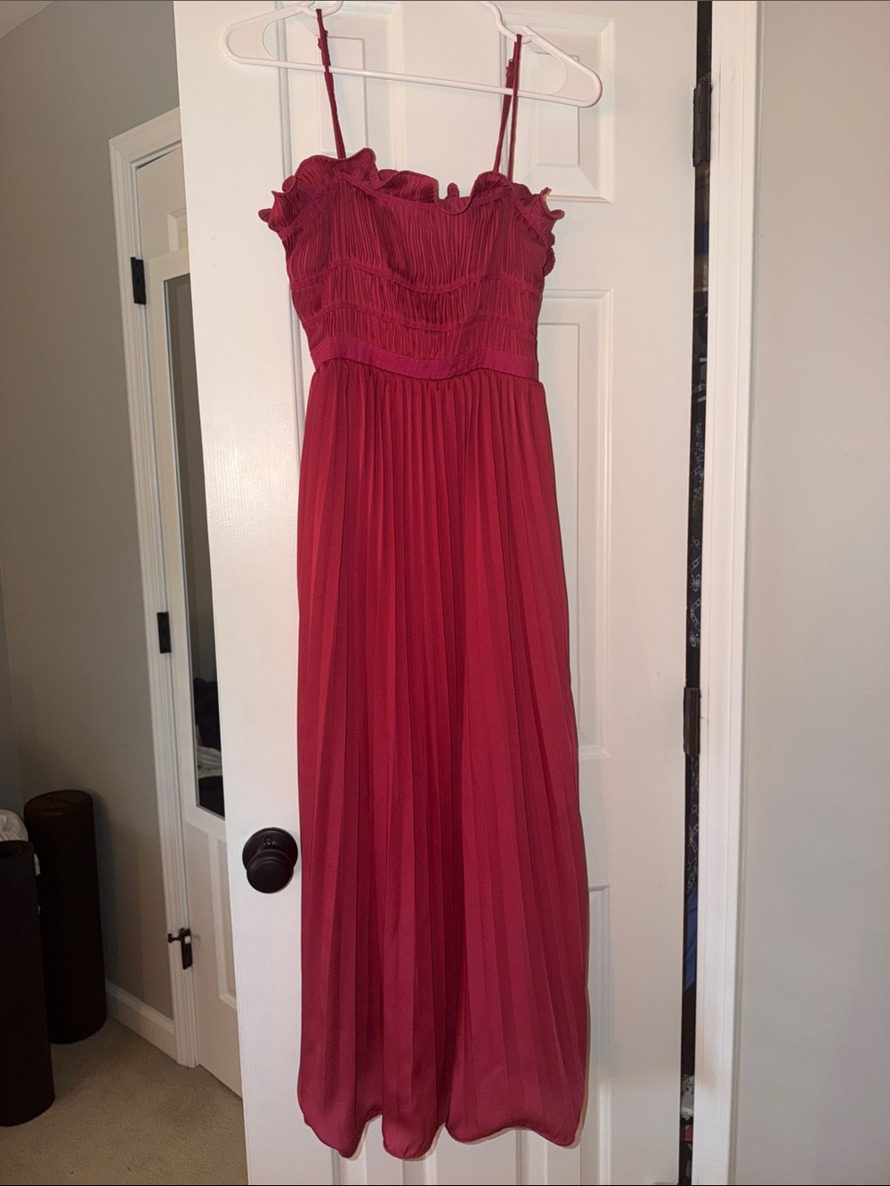En Elly Pink Pleated Maxi Dress with Ruffle Bodice